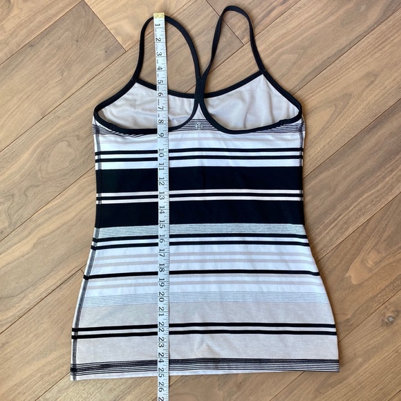 Lululemon Power Y Tank - Picture 10 of 10